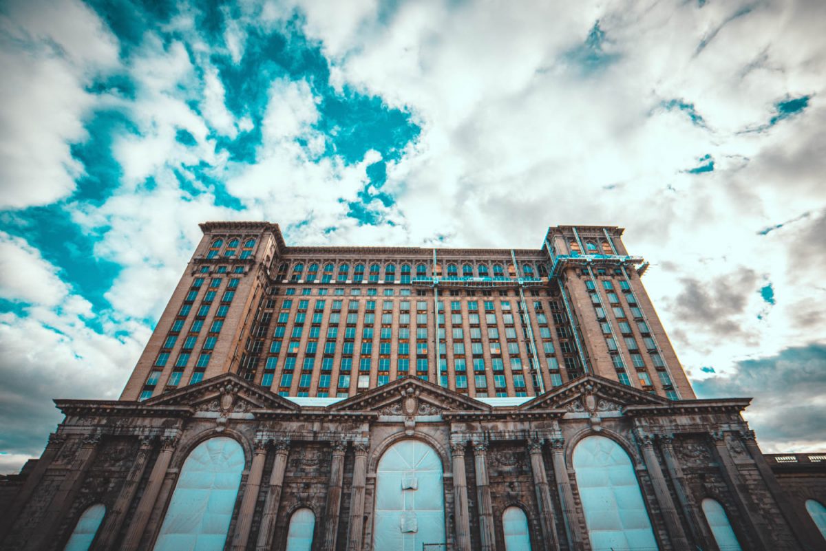 Looking up at Mcihgian Central Station from the front // MICHIGAN CENTRAL STATION PHOTO AMI NICOLE / ACRONYM
