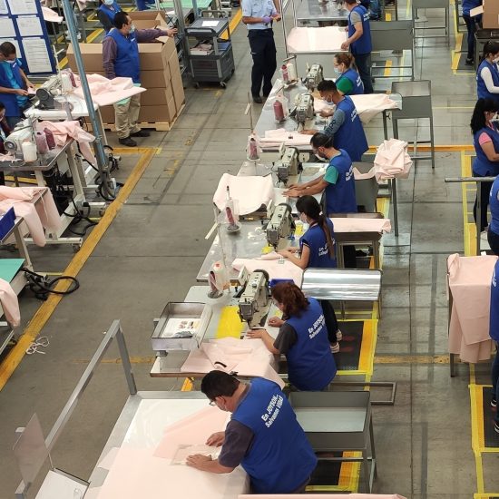 AUTOMAKERS FORD MANUFACTURING REUSABLE GOWNS WITH AIRBAG SUPPLIER JOYSON SAFETY SYSTEMS
