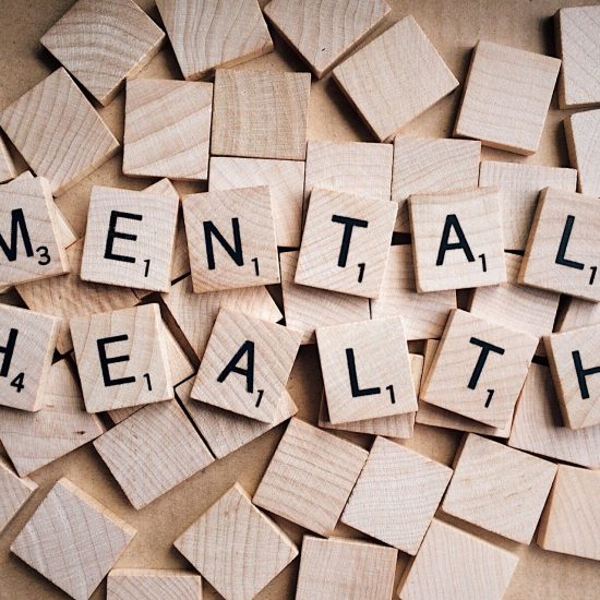 COMMUNICATION MENTAL HEALTH. PHOTO WOKANDAPX / PIXABAY