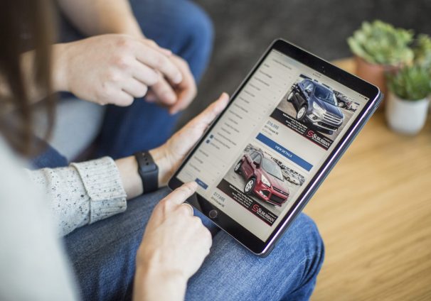 ONLINE CAR SHOPPING IS THE NEW FUTURE