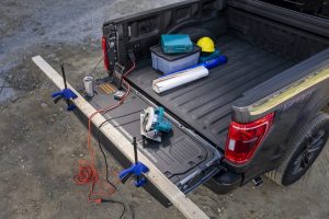 THE HYBRID F-150 WILL OFFER A GENERATOR TO POWER TOOLS AT A WORKSITE