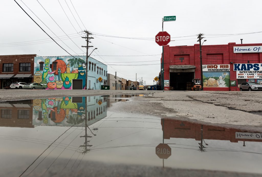 STORMWATER MANAGEMENT STANDING WATER IN EASTERN MARKET. PHOTO THE NATURE CONSERVANCY
