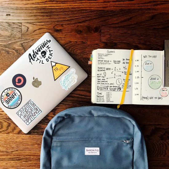 BACK TO SCHOOL ESSENTIALS, PHOTO MAT RAGLAND / UNSPLASH