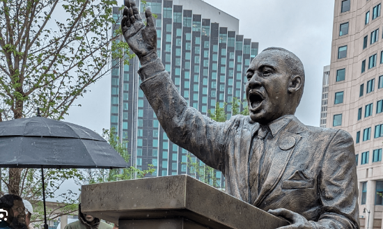 MARTIN LUTHER KING JR. STATUE HART PLAZA