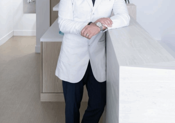 DR. ROBERT DIPILLA