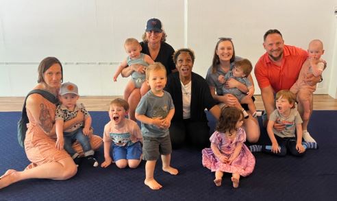 6 Key Detroit Organizations for Moms & Mom Groups in Metro Detroit: A Detroitisit Guide to Feeling Supported