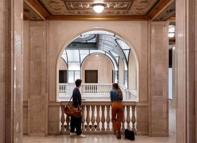 BOOK TOWER HOTEL DETROIT INTERIOR, PHOTO ROOST DETROIT