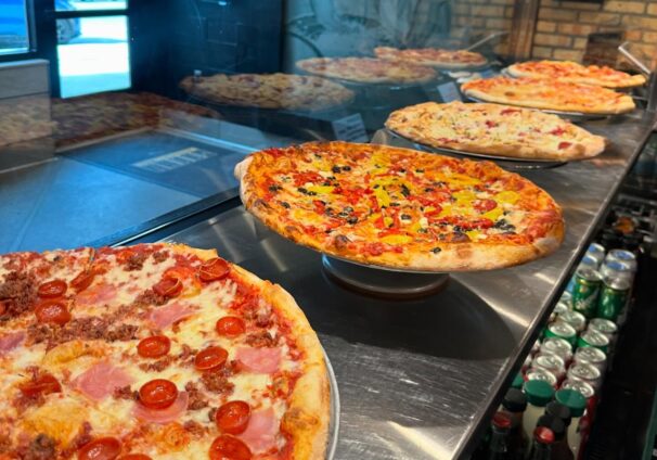 Mootz Pizzeria + Bar 313 Day Detroit