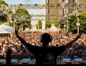 Heart Plaza Detroit summer events