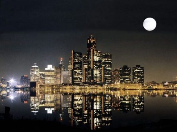PHOTO DETROIT SKYLINE AT NIGHT / PINTEREST