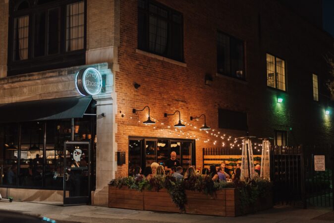 ABIDING BY COVID-19 GUIDELINES / DETROIT RESTAURANTS OPEN FOR BUSINESS. PHOTO GREY GHOST DETROIT