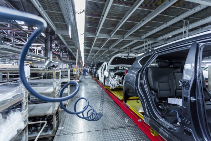 AUTO LINE. PHOTO VADIMBORKIN / ADOBE STOCK VIA ACRONYM