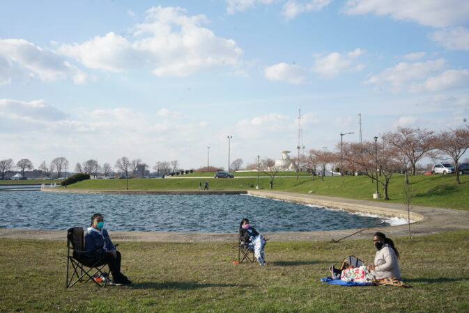 SOCIALLY DISTANT OUTDOORS. PHOTO AMI NICOLE / ACRONYM