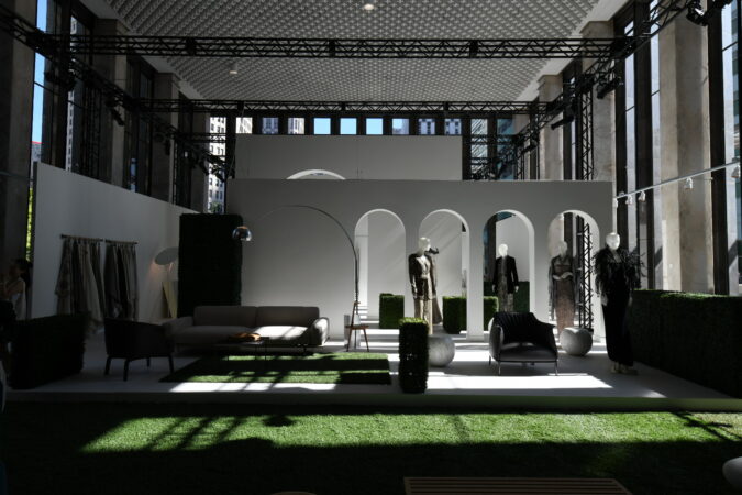 LOVEITDETROIT INSTALLATION AT 1001 WOODWARD AVE