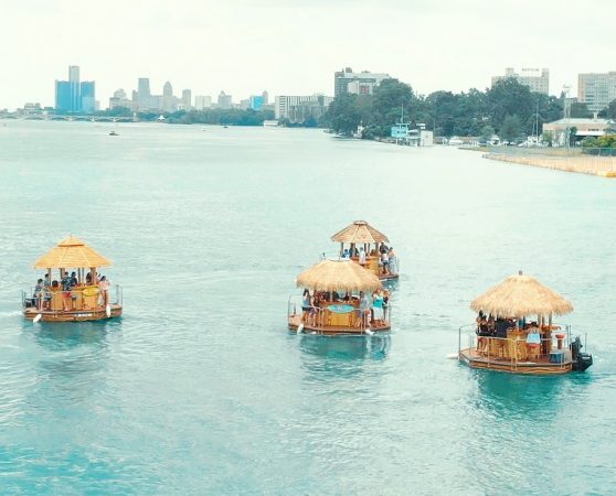 PHOTO ALOHA TIKI TOURS DETROIT