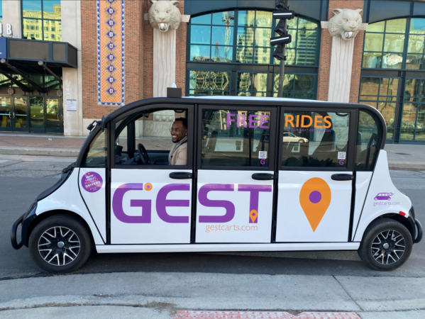 DAMON DICKENS INSIDE A GEST CART. PHOTO GEST CARTS