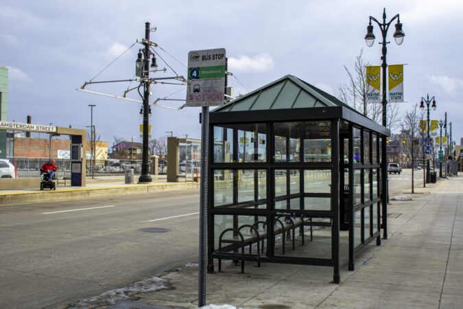 TRANSPORTATION IN METRO DETROIT A DDOT BUS STOP ON WOODWARD AVE. PHOTO JOHN BOZICK
