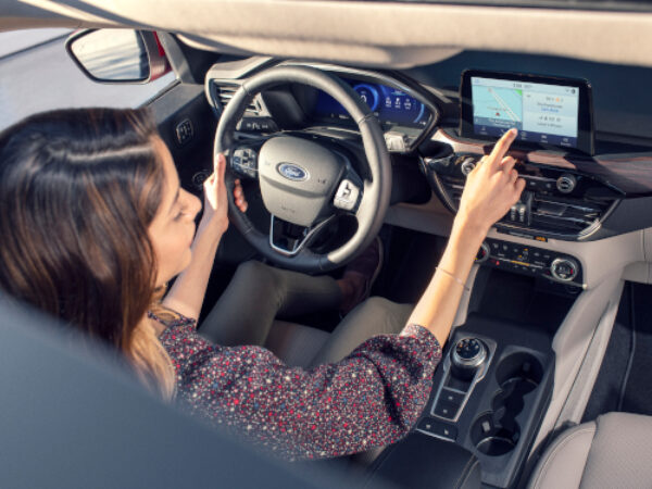 FORD ESCAPE 2020 INTERIOR AND DASHBOARD