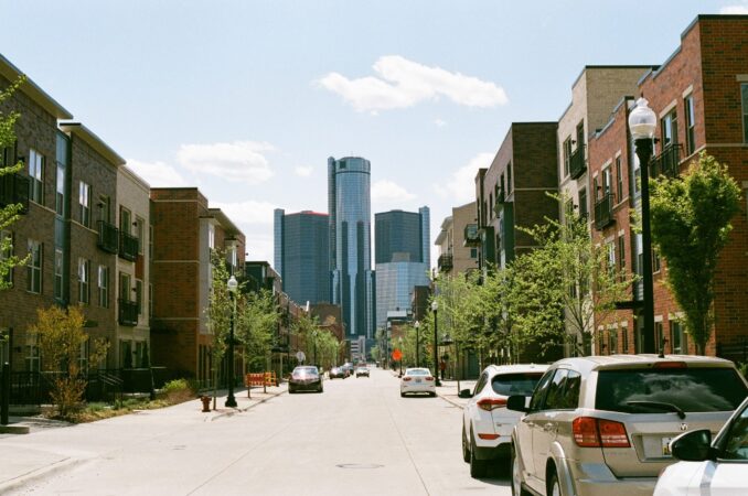 DETROIT INVESTMENT; PHOTO JAMESON DRAPER ; UNSPLASH