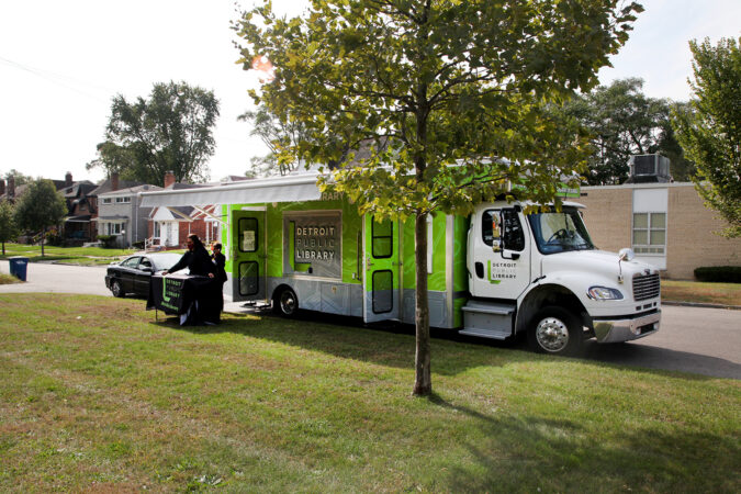 public library MOBILE LIBRARY AT SHERWOOD LIBRARY