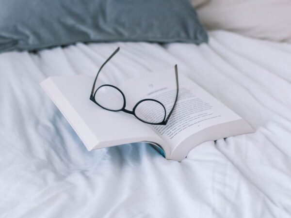 PRIDE MONTH BOOKLIST PHOTO SINCERELY MEDIA ; UNSPLASH