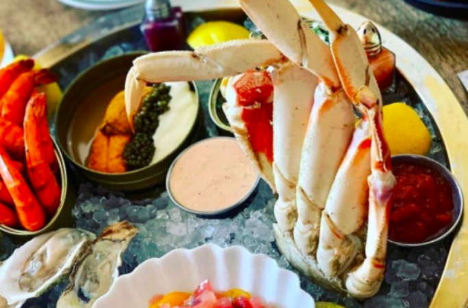 NEW YEAR'S EVE SEAFOOD PLATTER. PHOTO VOYAGER FERNDALE