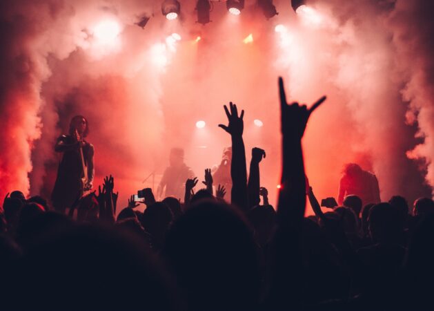 UPCOMING DETROIT CONCERTS PHOTO SEBASTIAN ERVI ; UNSPLASH