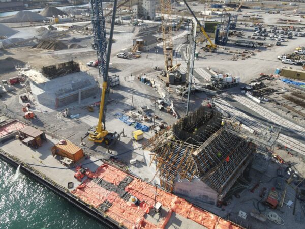 HUDSON SITE // PHOTO OF WORK BEING DON EON THE US SIDE OF THE DETROIT RIVER // US BRIDGE SITE PROGRESS IN JANUARY, 2021. PHOTO FROM THE GORDIE HOWE INTERNATIONAL BRIDGE