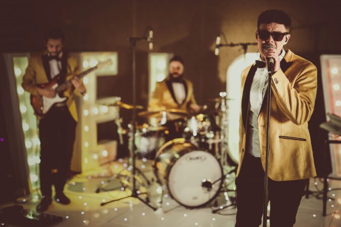 24K MOTOWN & SOUL BAND. PHOTO MUSICHQ / UNSPLASH